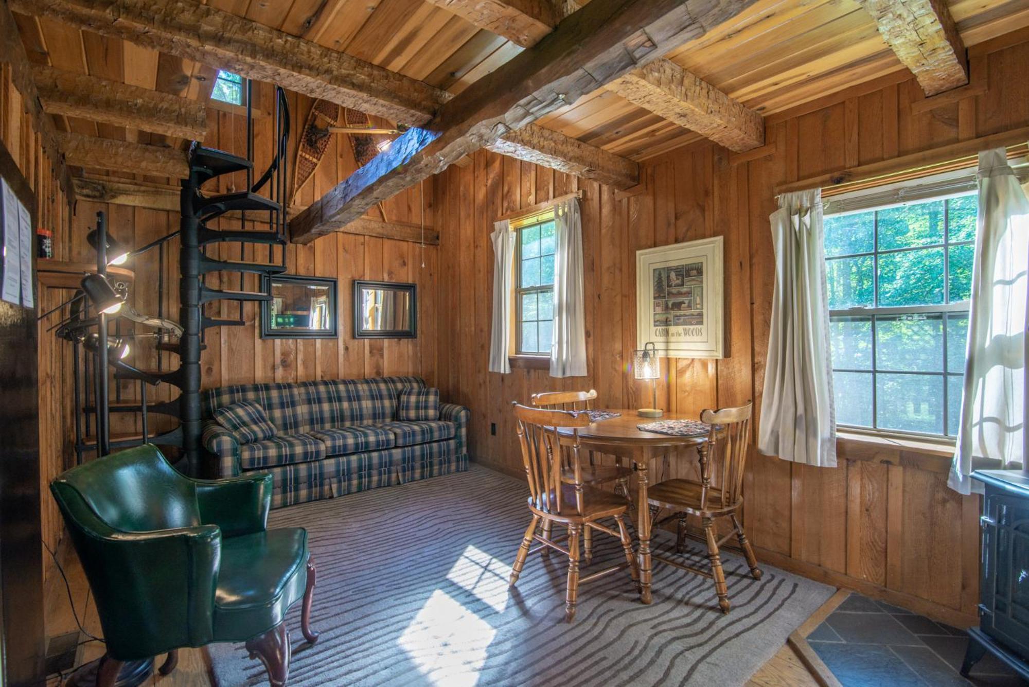 Moore House Inn & Cabins Marlinton Rum bild