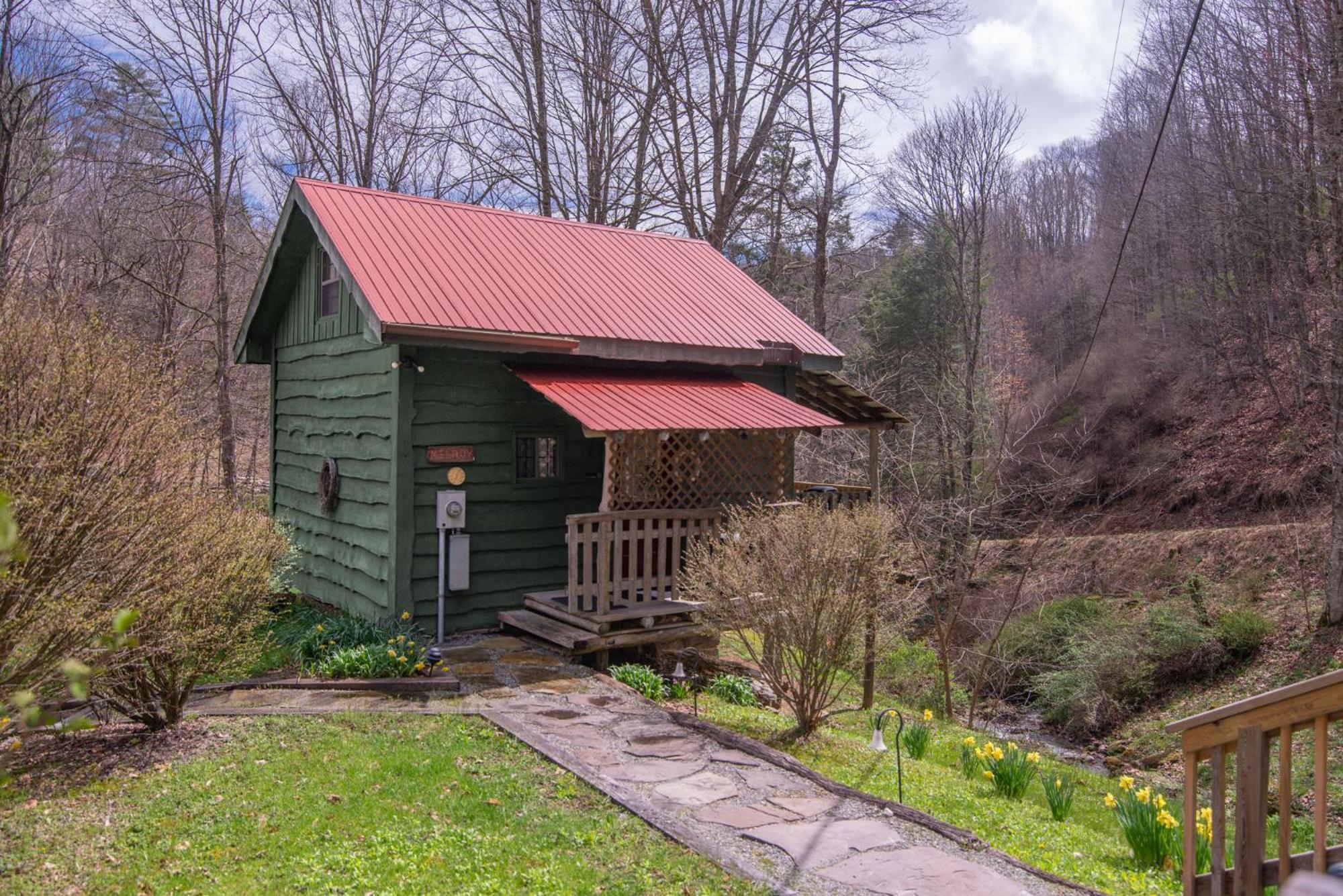Moore House Inn & Cabins Marlinton Exteriör bild