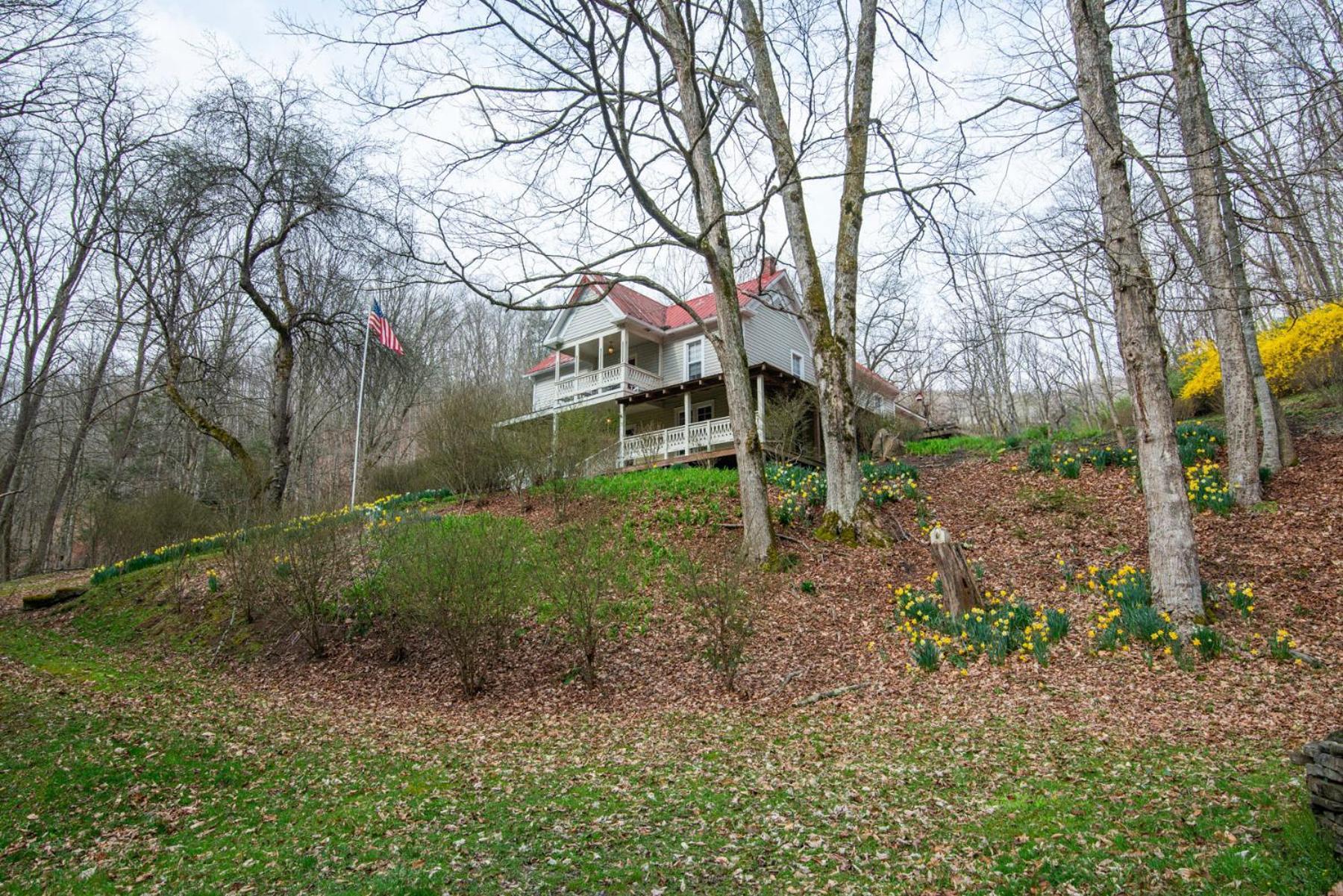 Moore House Inn & Cabins Marlinton Exteriör bild