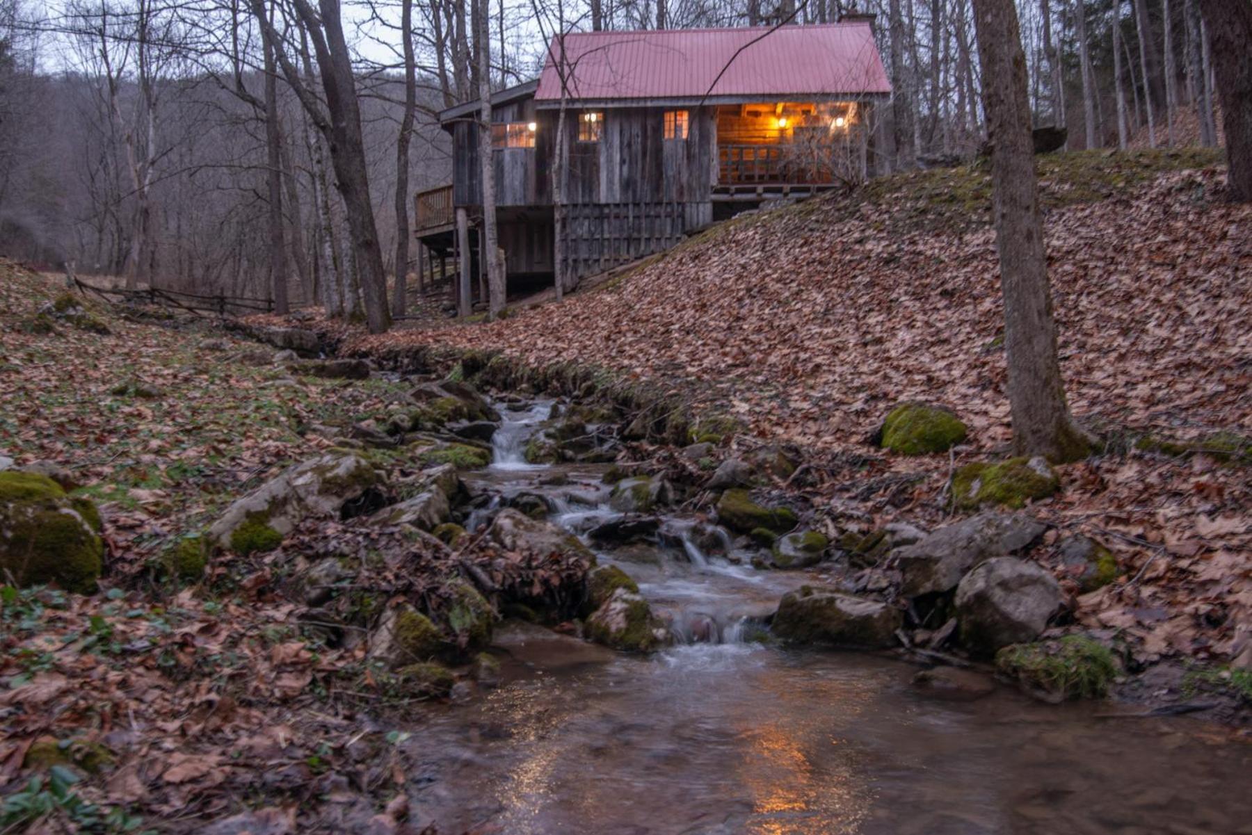 Moore House Inn & Cabins Marlinton Exteriör bild