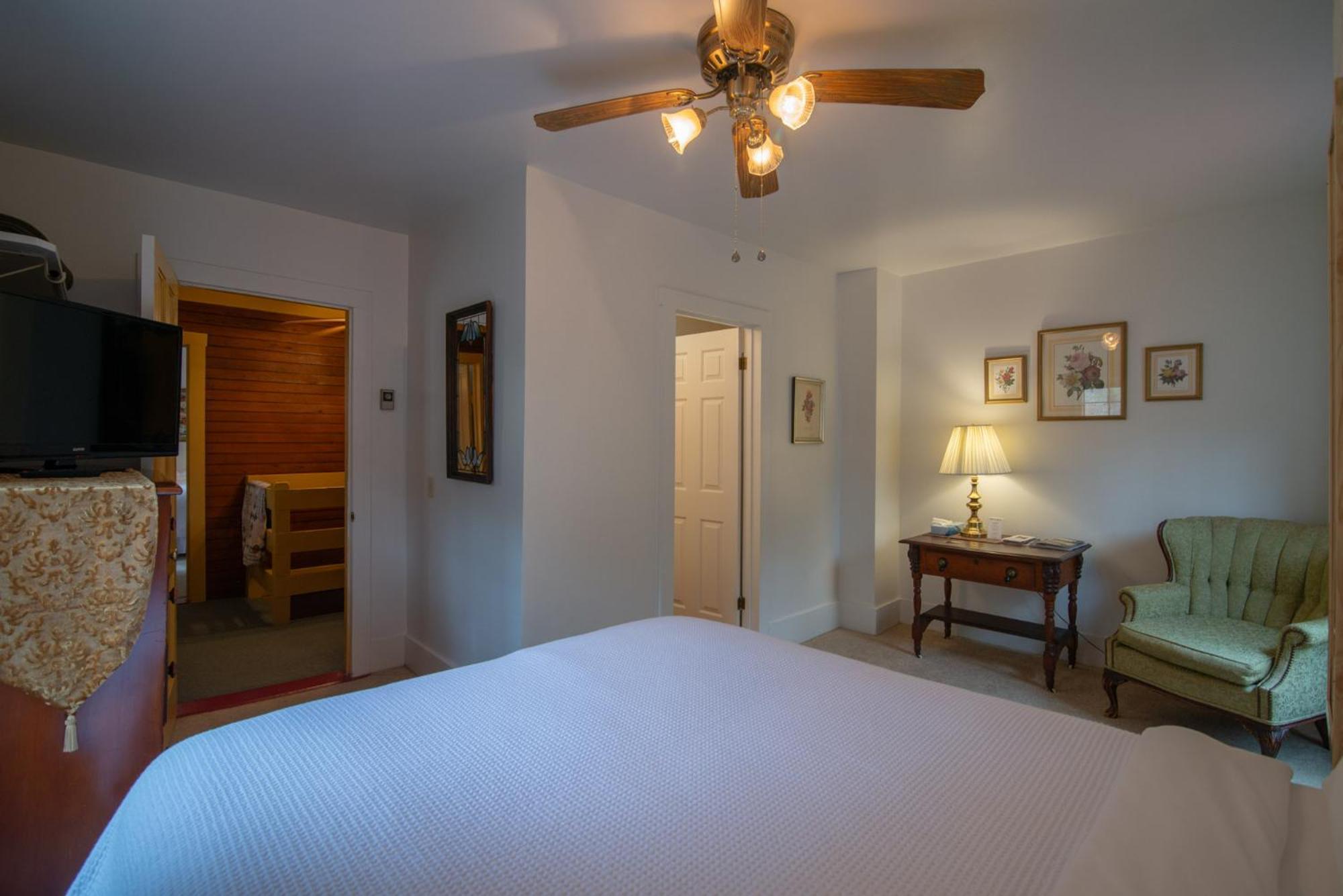 Moore House Inn & Cabins Marlinton Rum bild