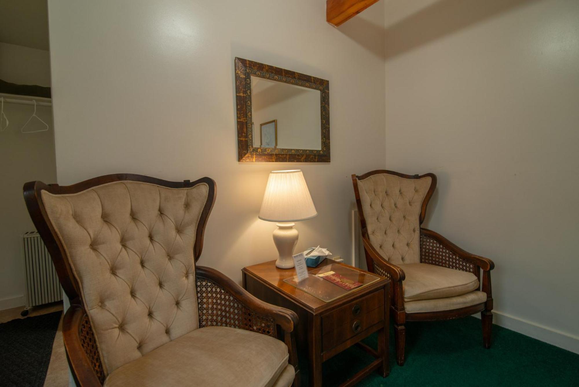 Moore House Inn & Cabins Marlinton Rum bild